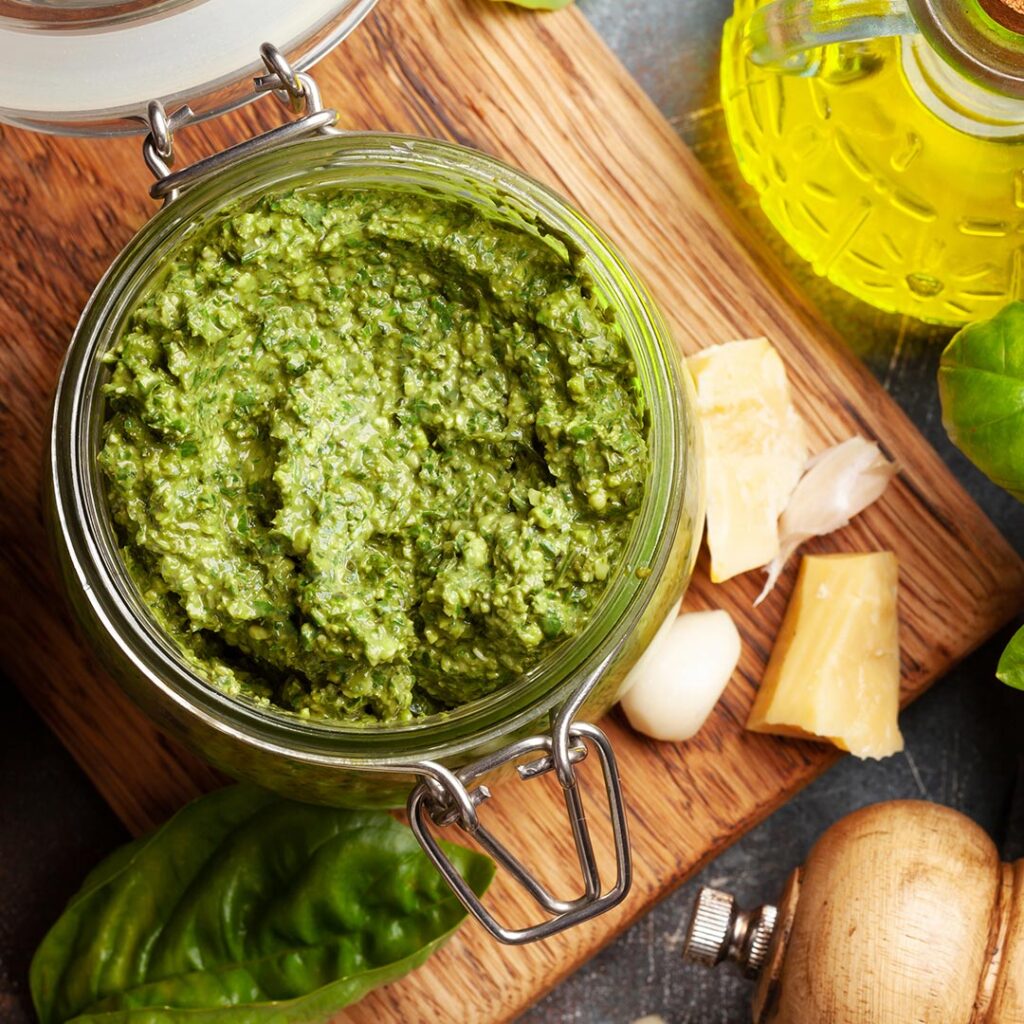 como fazer pesto